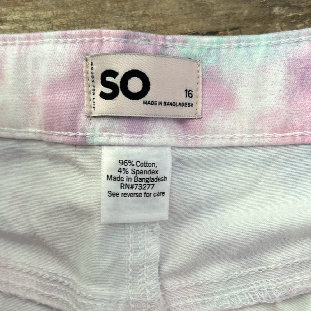 2 Pair of Girls Shorts - Picture 5 of 9
